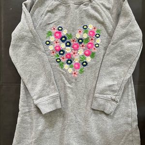 Mini Boden girl 9-10 embroidered heart knit tunic